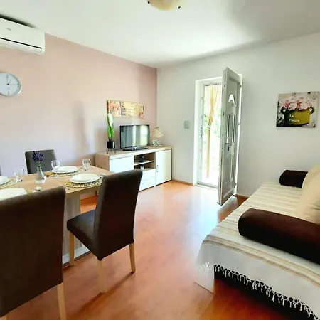 Apartments Mirjana Sukošan Camera foto