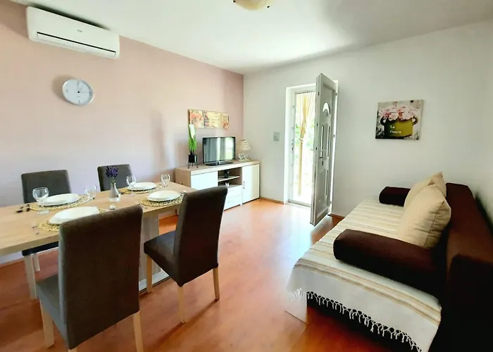 Apartments Mirjana